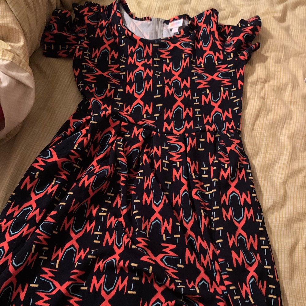 LuLaRoe Medium Amelia dress - never worn